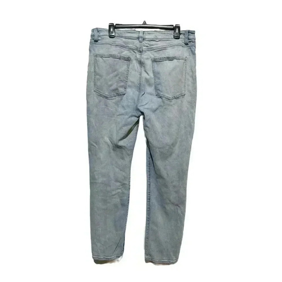 Cabi Women's 14 Light Wash Blue Skinny‎  Straight Jeans 31" Inseam Minimalist - Picture 4 of 8